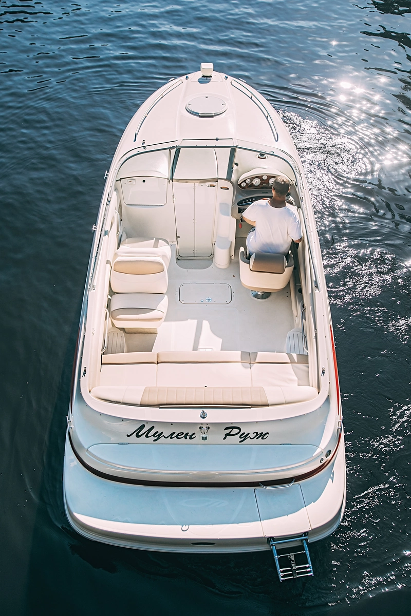 Катер Moulin Rouge image- 5